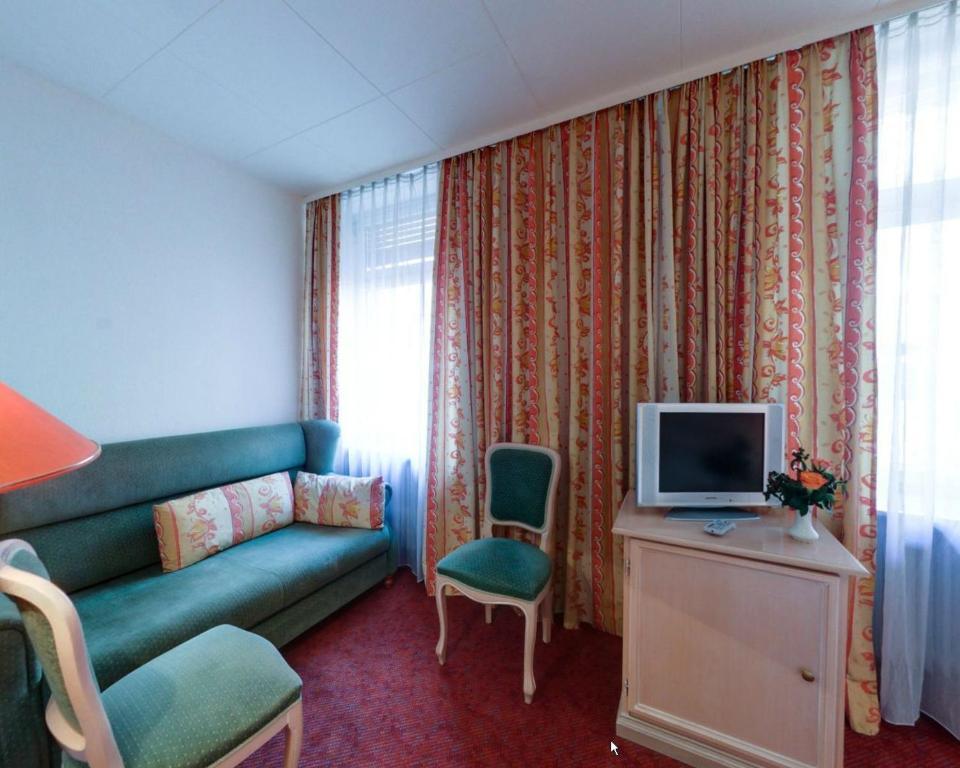 Regina Hotel Heidelberg Room photo
